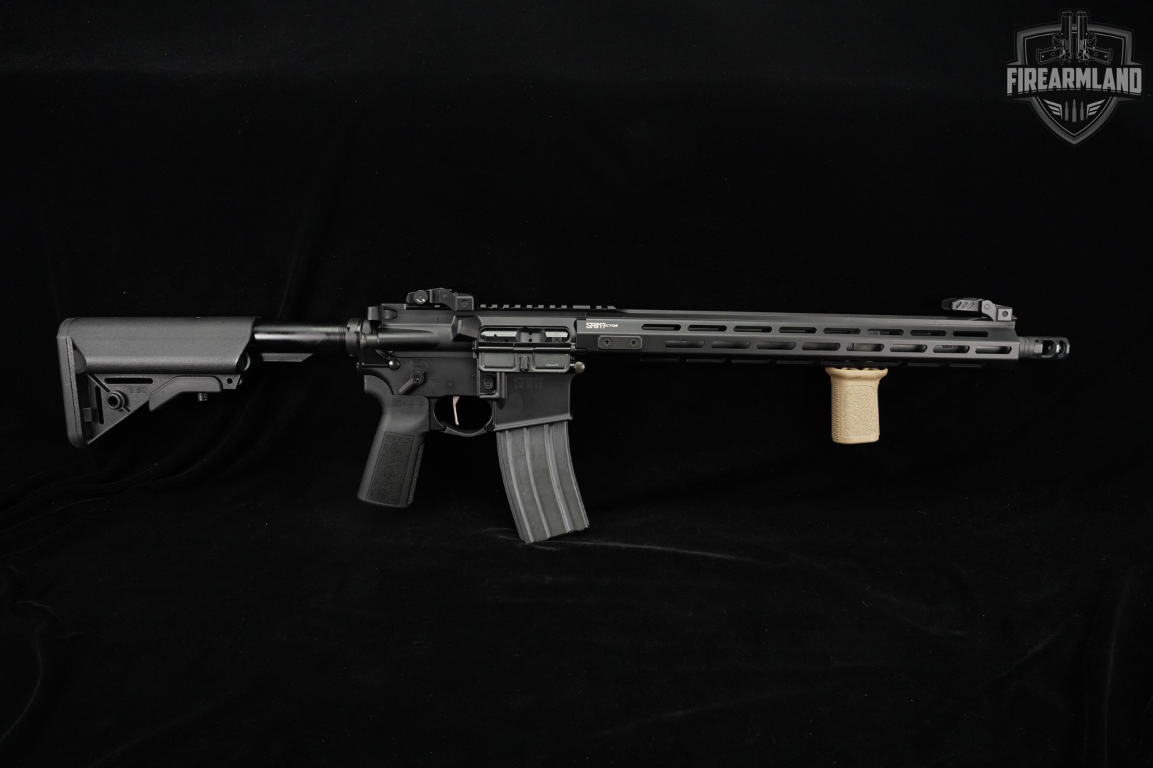 Springfield Armory SAINT Victor 5.56 NATO AR-15 AR15 16" +3 MAGS-img-3