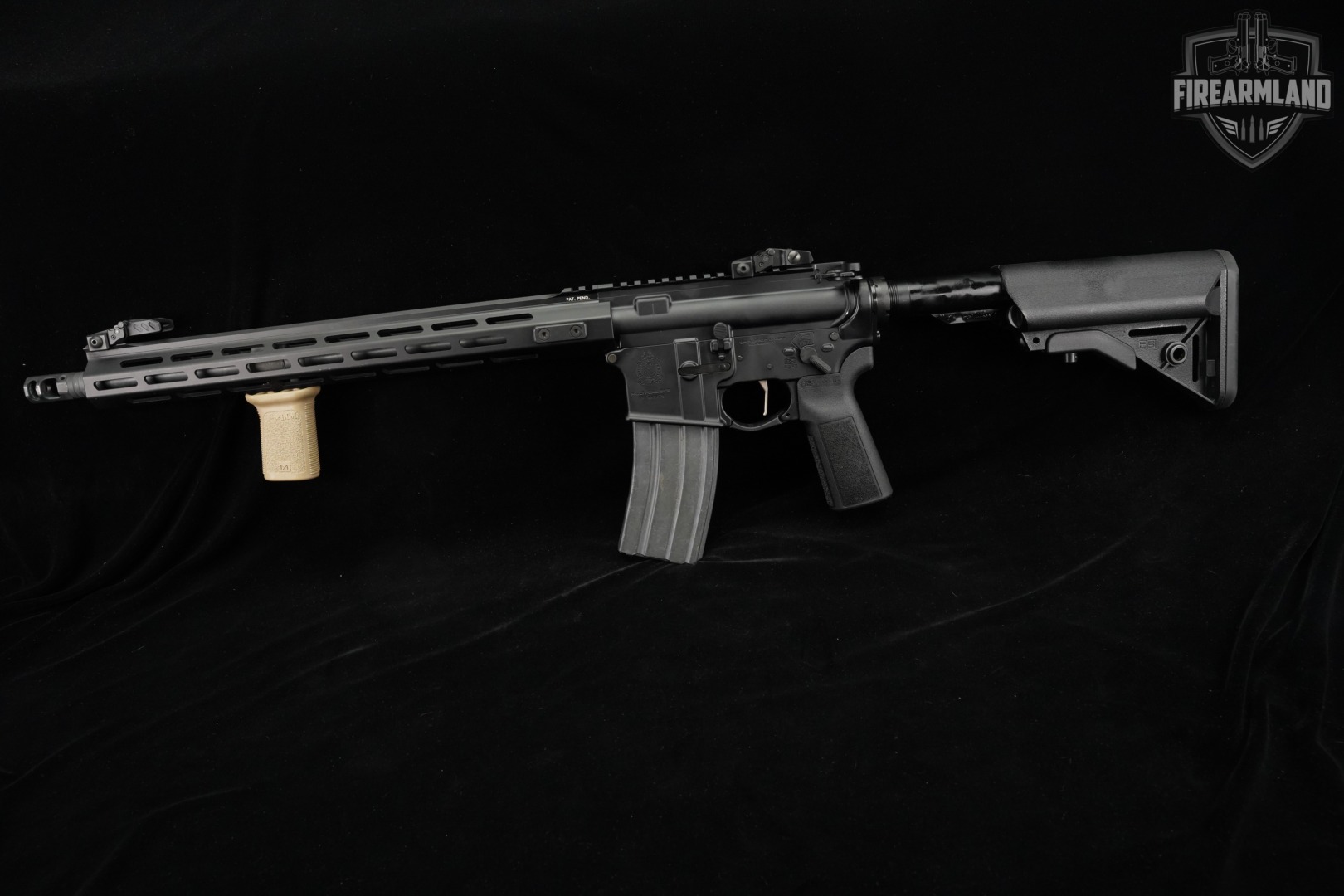 Springfield Armory SAINT Victor 5.56 NATO AR-15 AR15 16" +3 MAGS-img-7