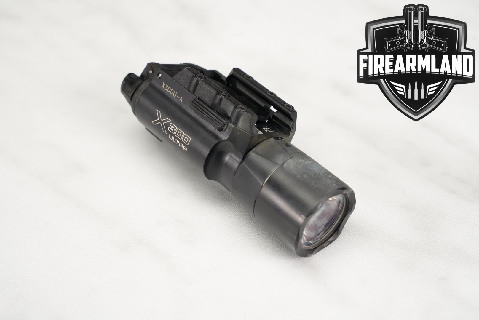 SureFire X300 Ultra X300U-A 1000 Lumens & 11,300 Candela Weapon Light X-300-img-0