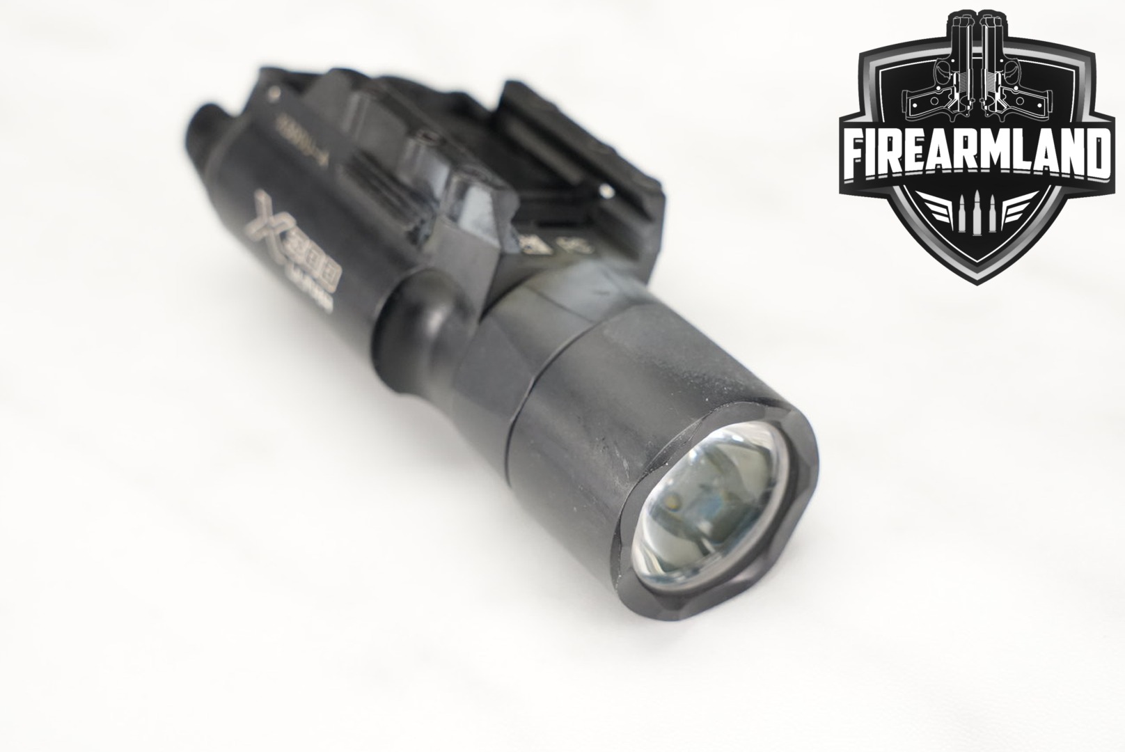 SureFire X300 Ultra X300U-A 1000 Lumens & 11,300 Candela Weapon Light X-300-img-0