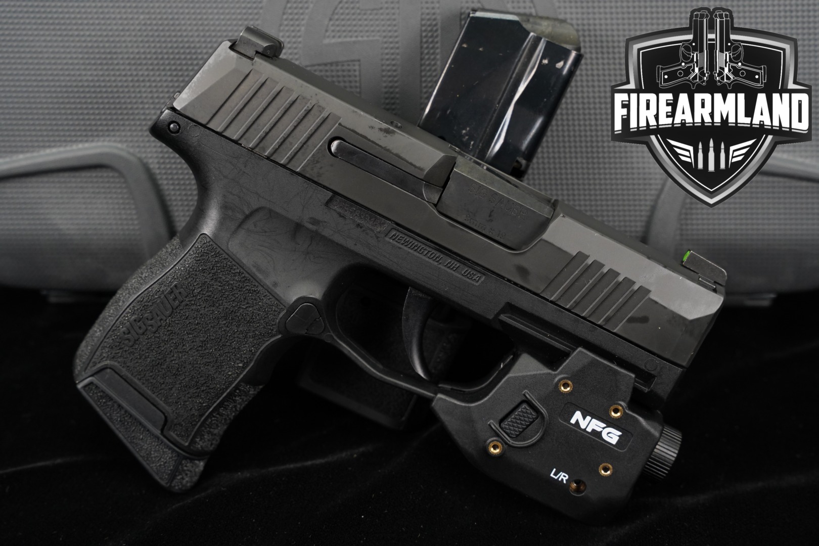 Sig Sauer P365 No Manual Safety 9mm Luger Black in Good Condition Thumbnail