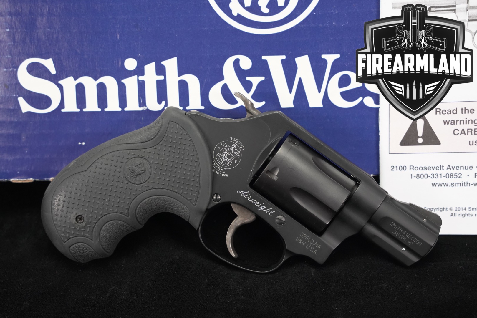 Smith & Wesson (S&W) Model 360J Airweight .38 Spl. Black in Very Good Condition Thumbnail
