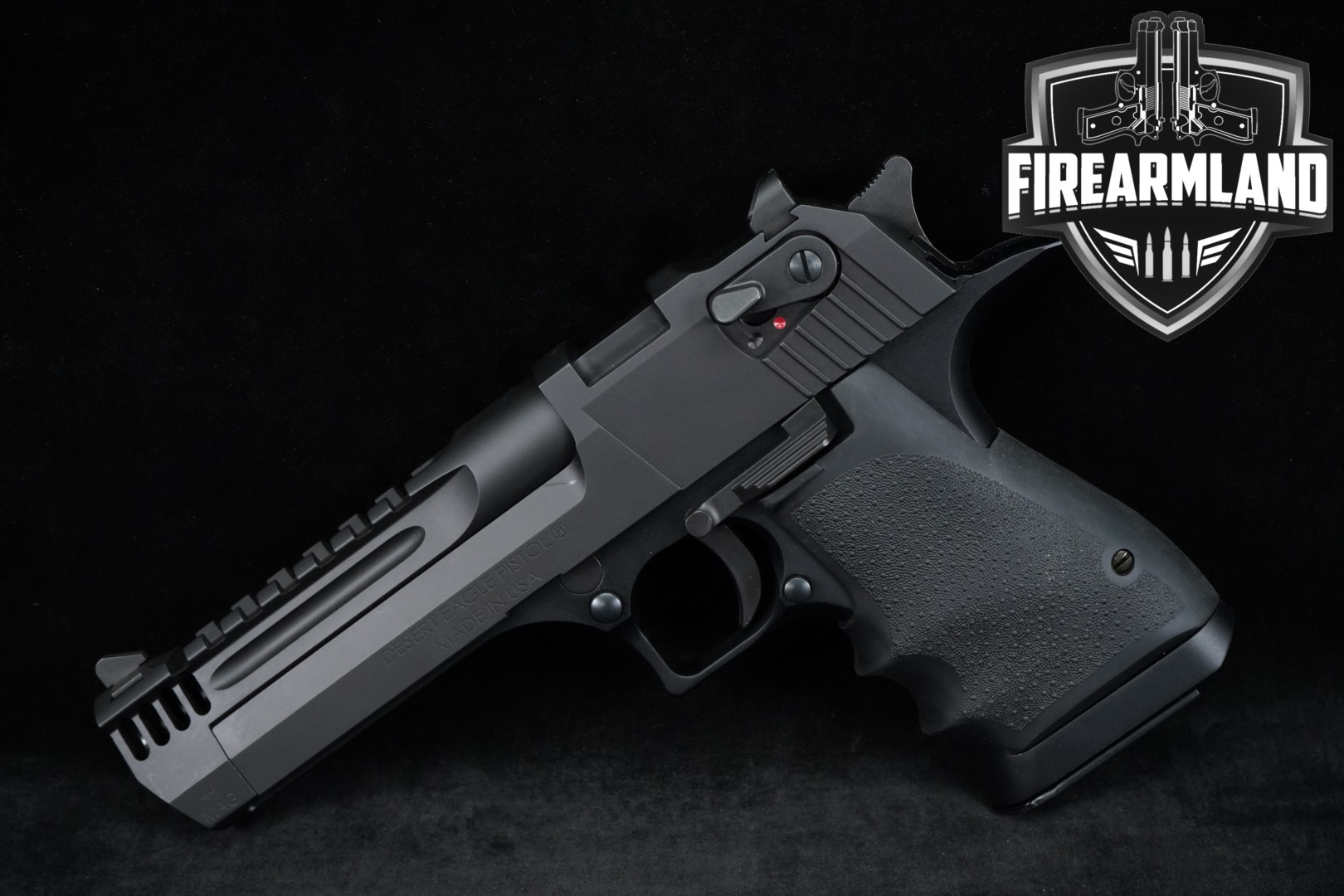 Magnum Research Desert Eagle Mark XIX L5 .44 Rem Magnum Black in Excellent Condition Thumbnail