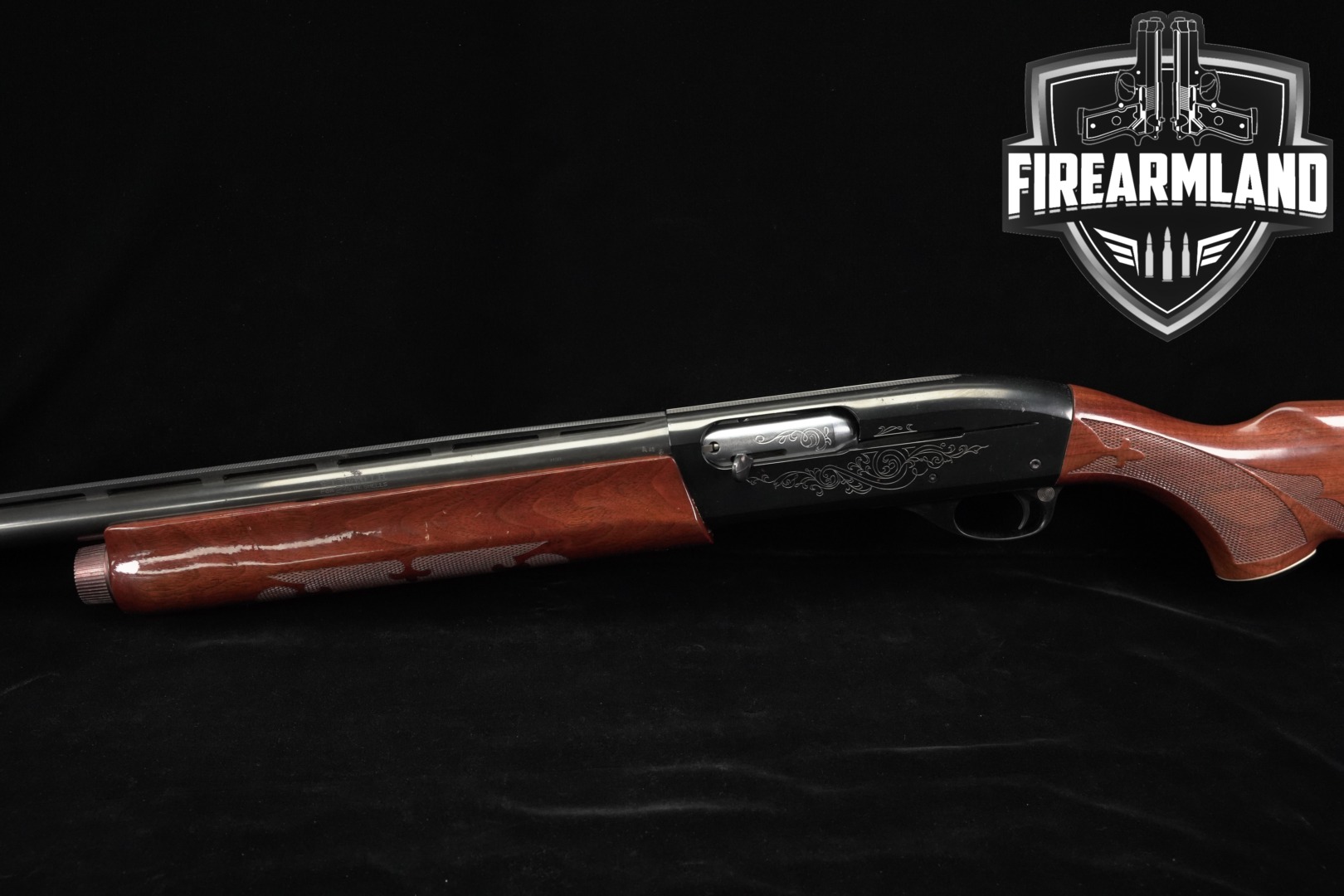 Remington Model 1100 LH (Left-Hand) 12 Gauge Gloss Walnut in Good Condition Thumbnail