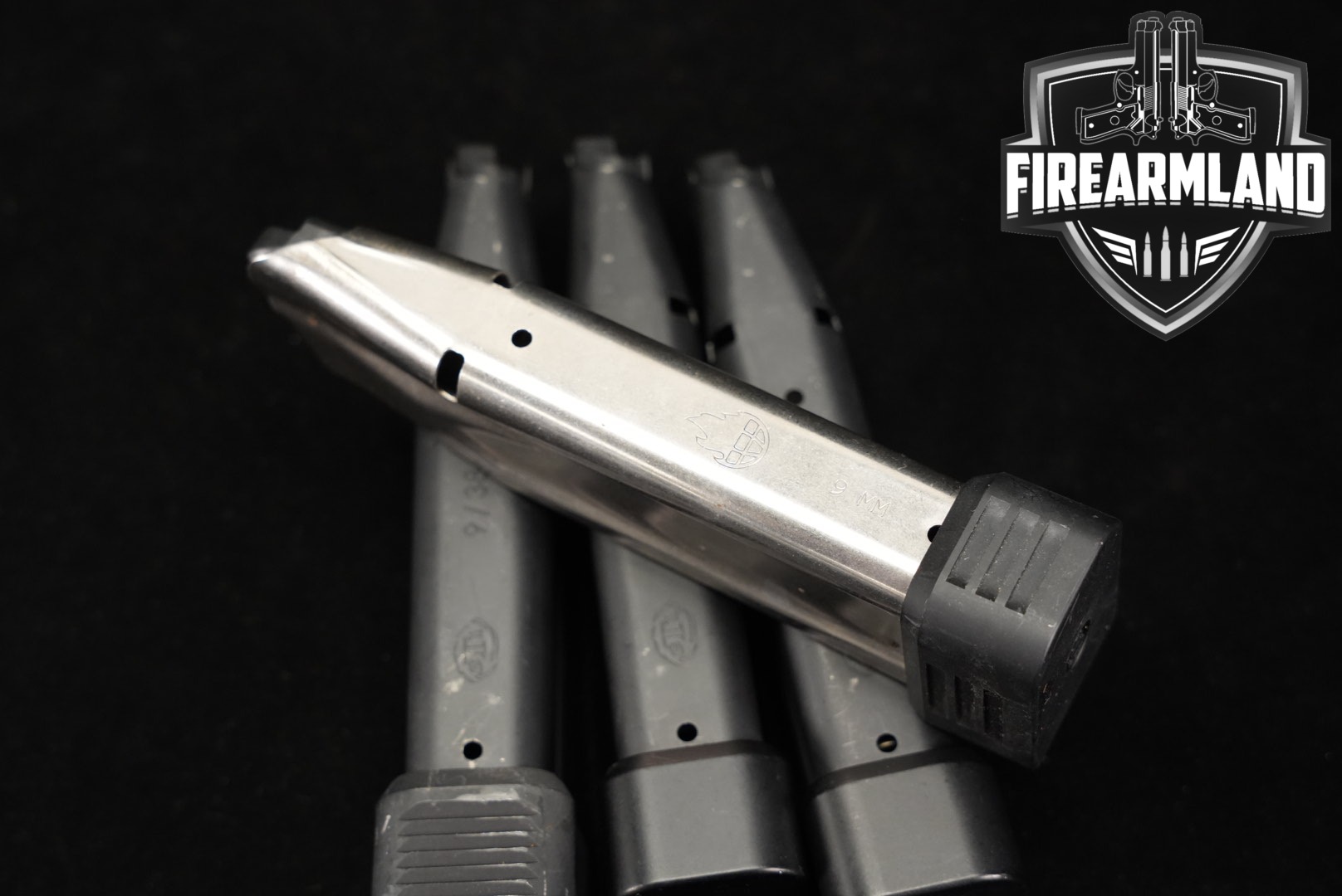 Multiple Manufacturers FOUR (4) 2011 DS 1911 20 Round Magazines 9mm Luger in Very Good Condition Thumbnail