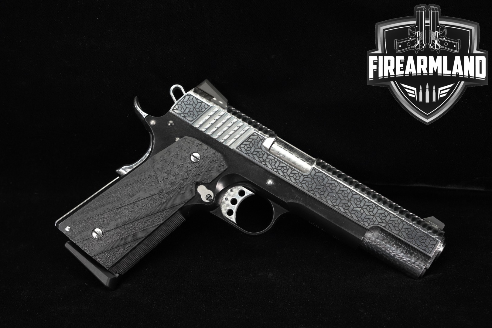 Cold Dead Fingers Armory 1911 Government .45 ACP Two-Tone in Good Condition Thumbnail