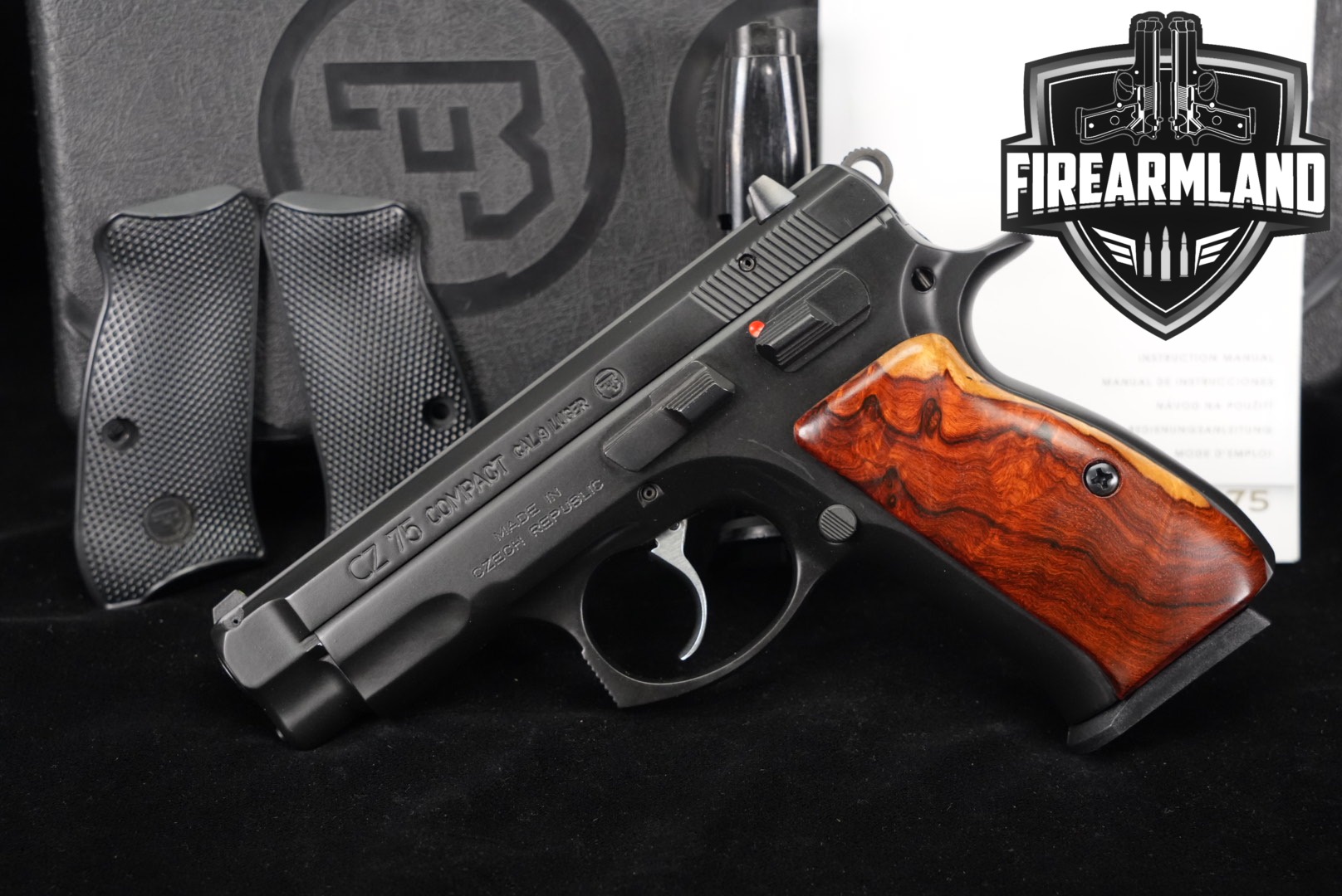 CZ CZ 75 Compact 9mm Luger Black in Excellent Condition Thumbnail