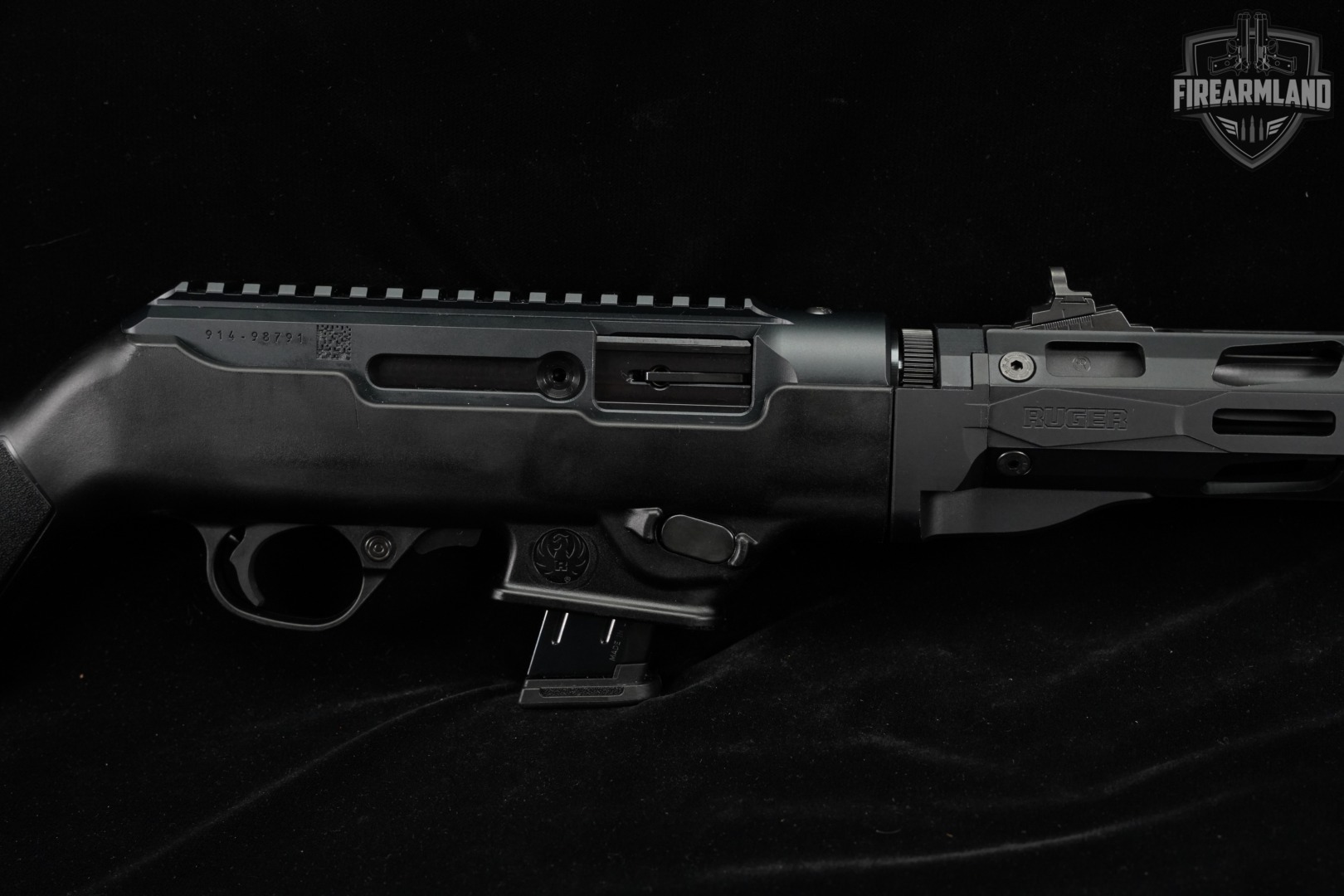 Ruger PC Carbine 9mm 16" Modern TAKEDOWN-img-4