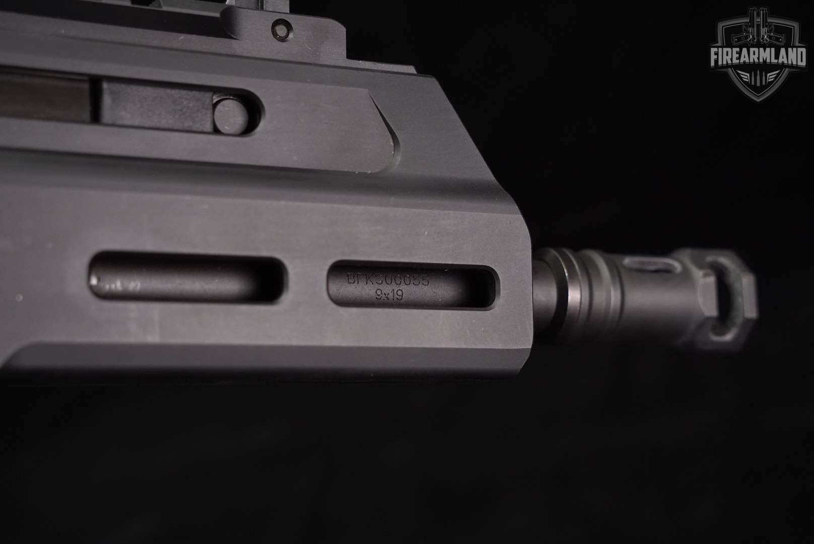 Springfield Armory Kuna 9mm 6" HS +ORIG BOX-img-17