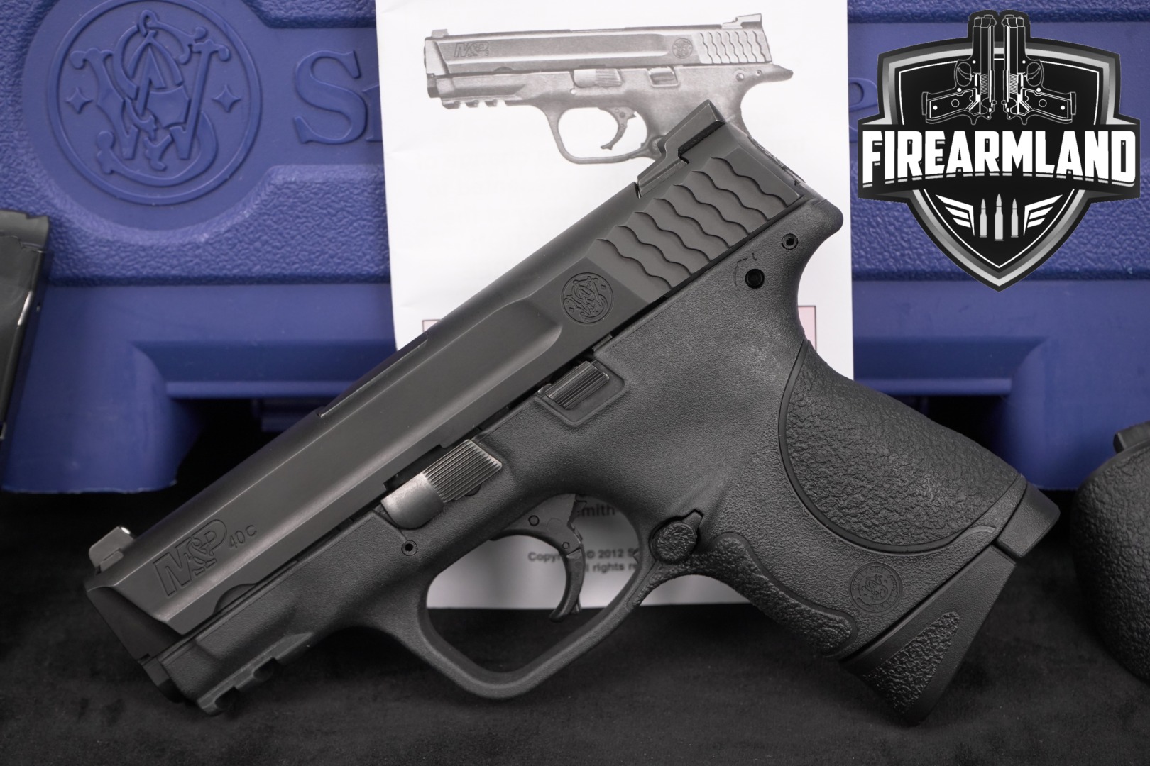 Smith & Wesson (S&W) M&P 40c First Generation .40 S&W Black in Excellent Condition Thumbnail