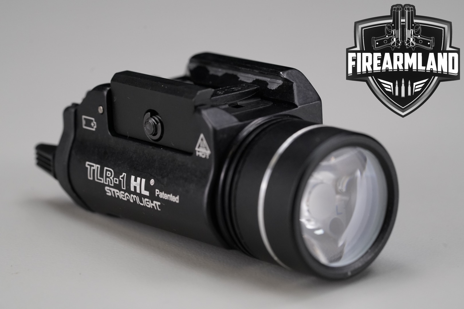 Streamlight TLR-1 HL 1000 Lumens Black in Very Good Condition Thumbnail