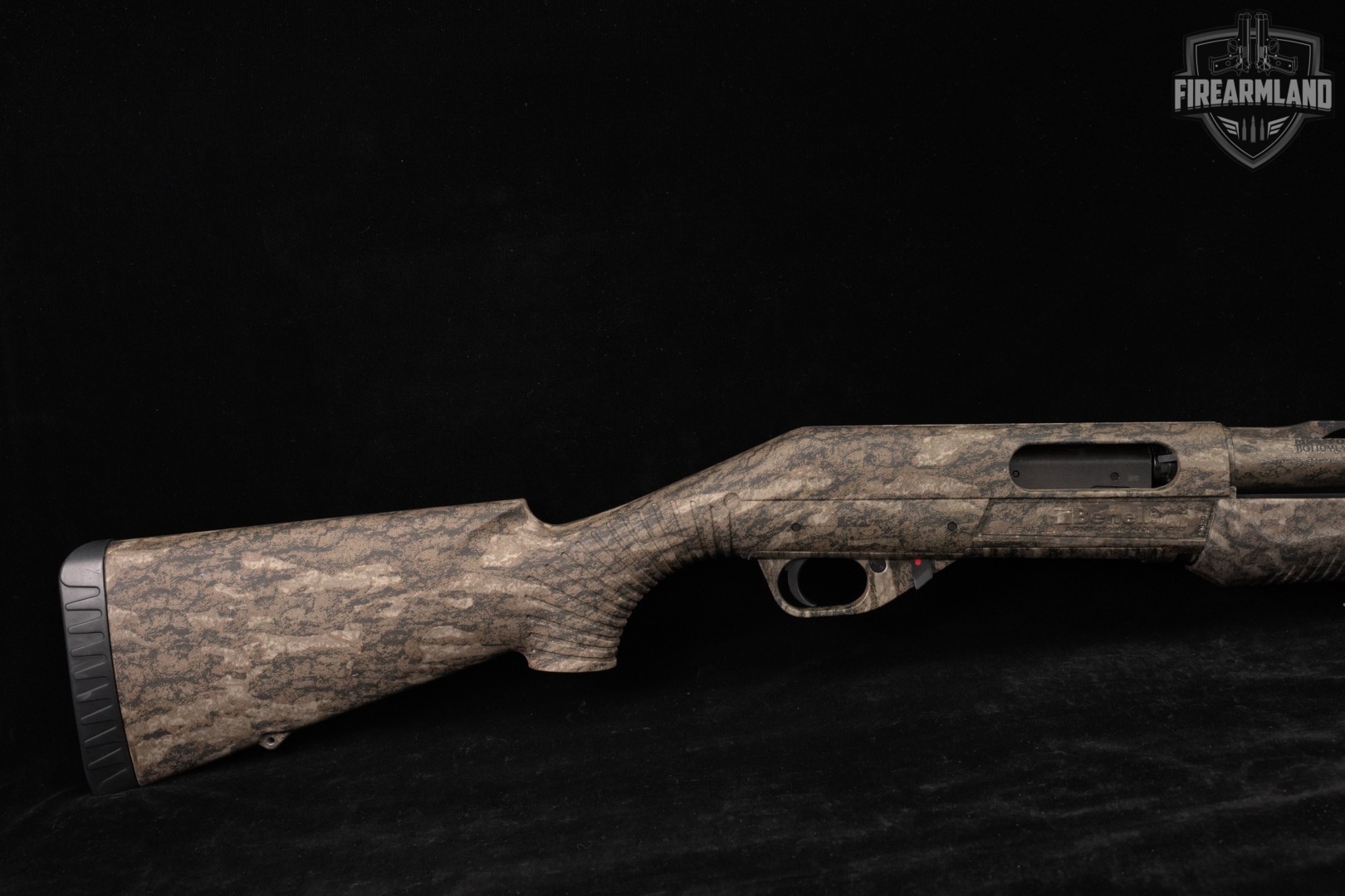 Benelli Nova Field 20-Gauge 26" Mossy Oak Bottomland Camo +ORIG BOX-img-4