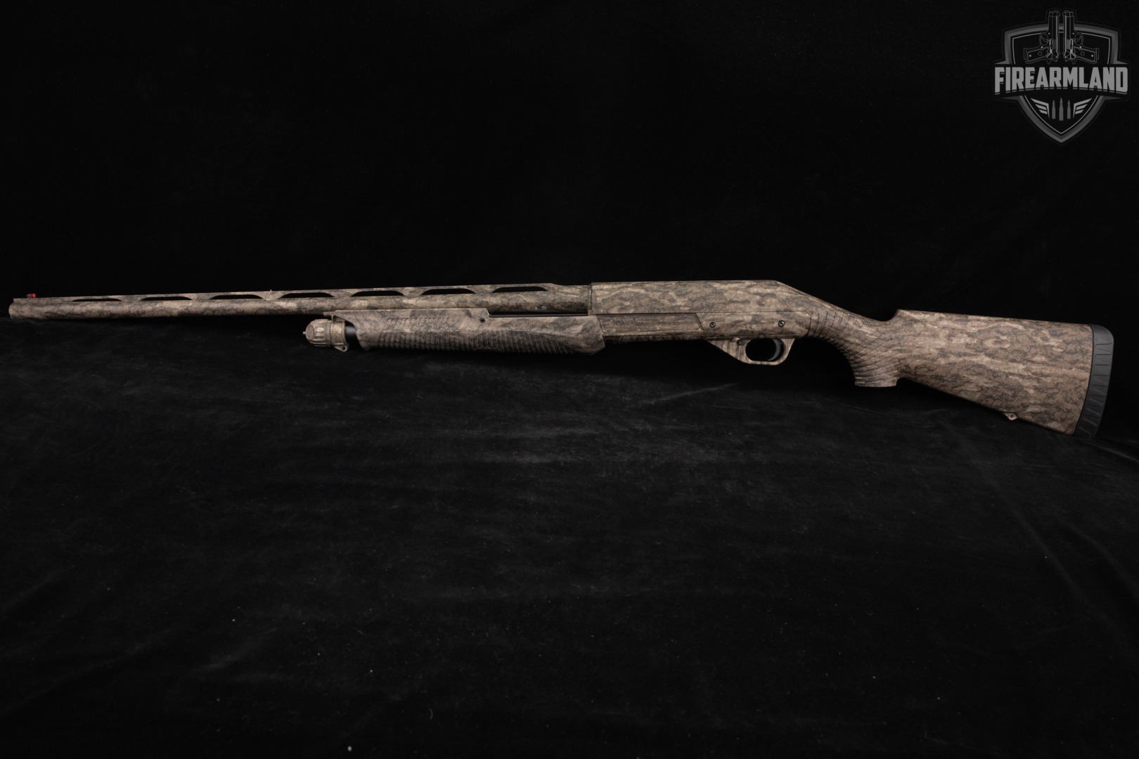 Benelli Nova Field 20-Gauge 26" Mossy Oak Bottomland Camo +ORIG BOX-img-6