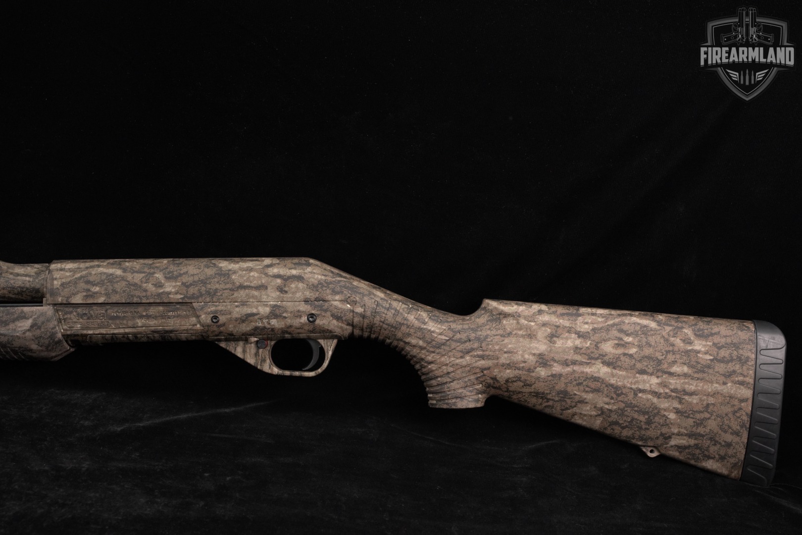 Benelli Nova Field 20-Gauge 26" Mossy Oak Bottomland Camo +ORIG BOX-img-8