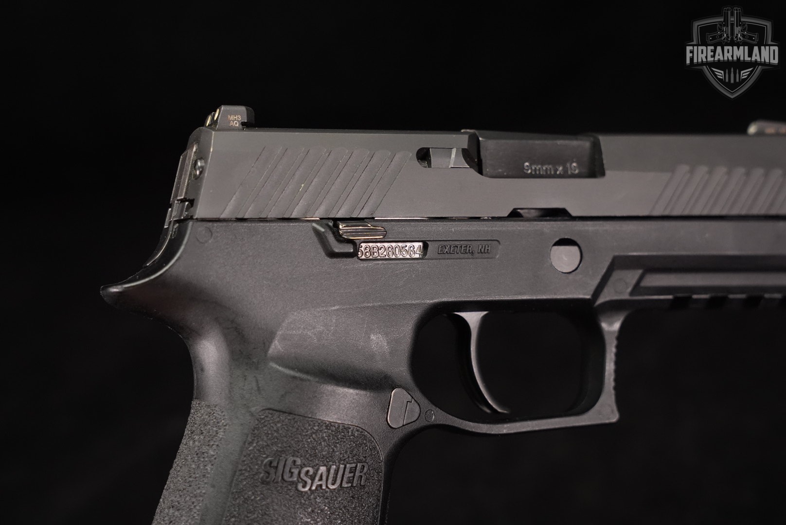 Sig Sauer P320 Compact 9mm 3.9" P-320 +3 MAGS, ORIG CASE-img-10