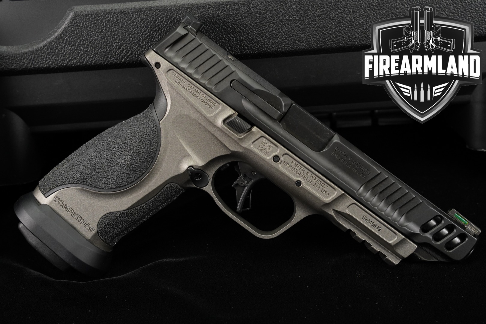 Smith & Wesson (S&W) M&P9 M2.0 Performance Center Metal Competitor 9mm Luger Two-Tone Black & Gray in Very Good Condition Thumbnail