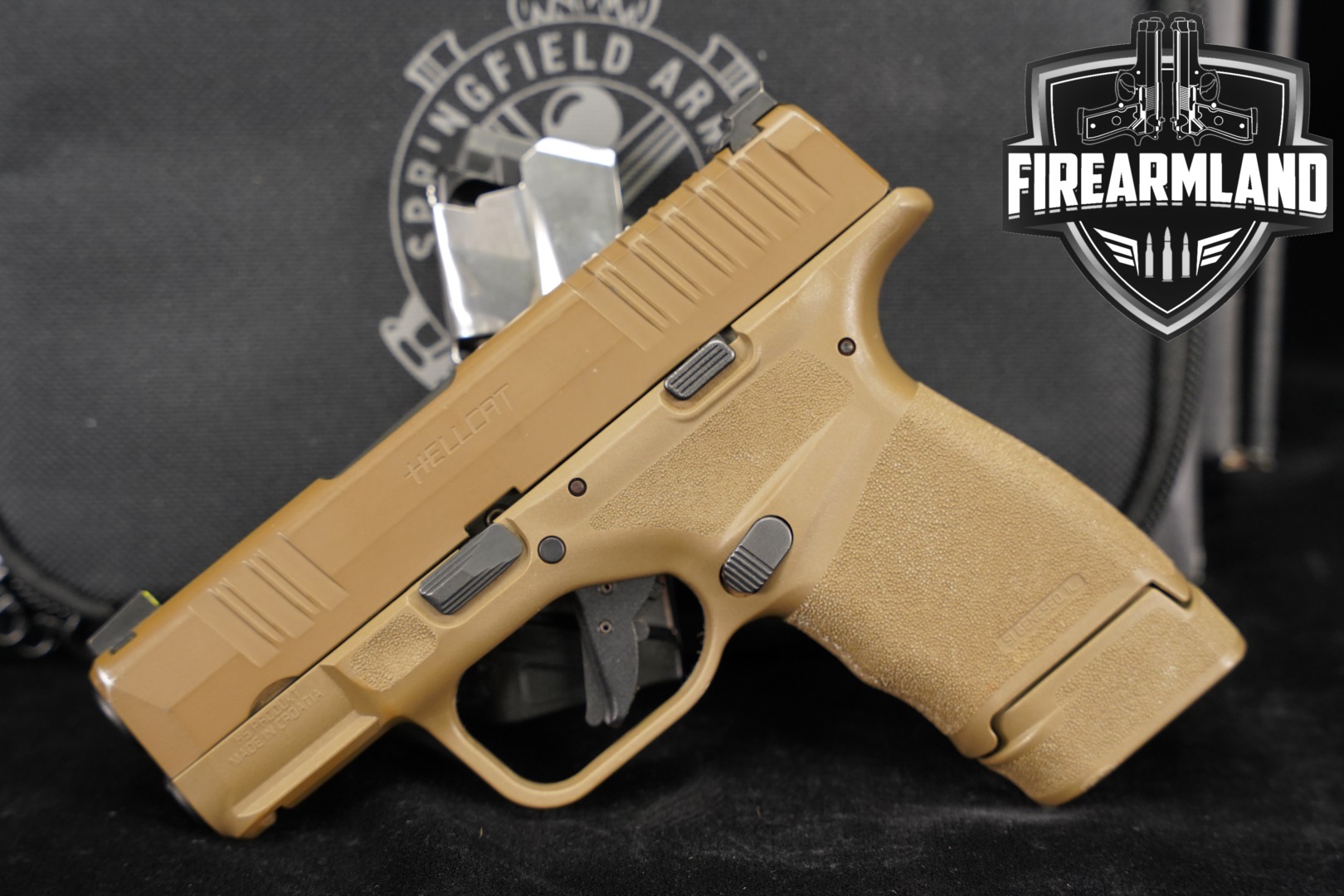 Springfield Armory Hellcat 9mm Luger Desert FDE in Very Good Condition Thumbnail
