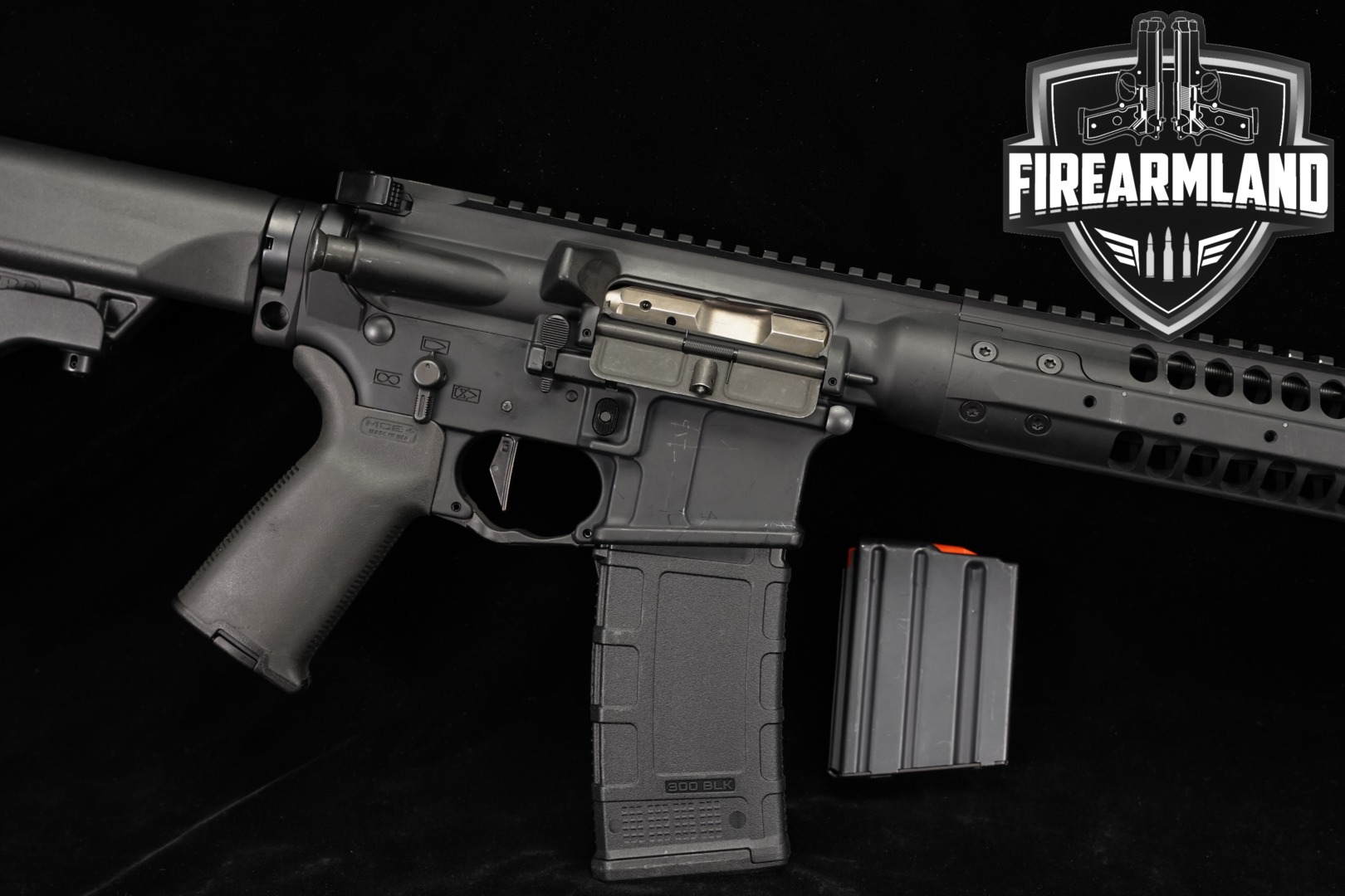 https://cash-for-arms-pictures.s3.amazonaws.com/recq7HcmflJ7cjX8N/1.jpg