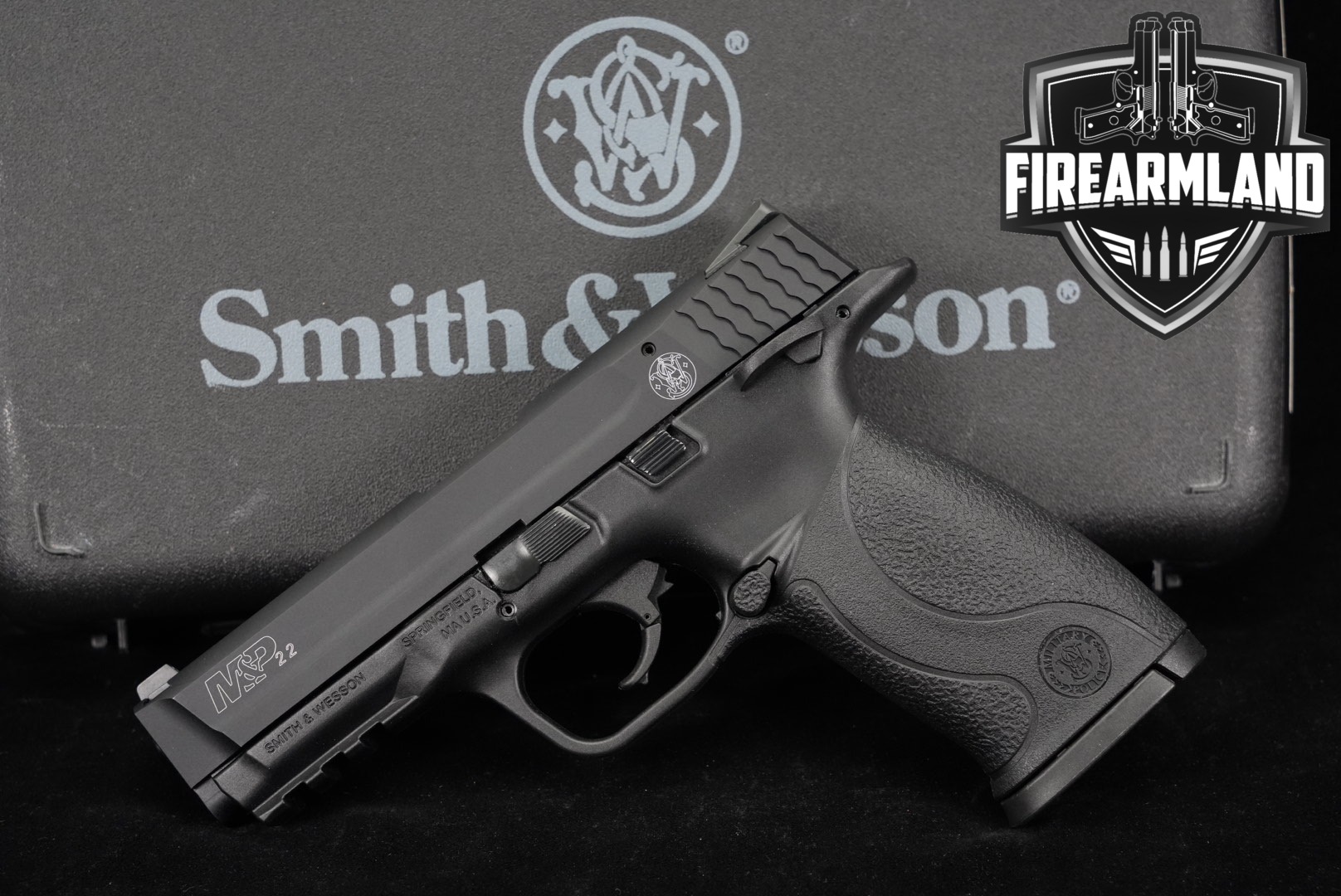 Smith & Wesson (S&W) M&P22 .22 LR Black in Very Good Condition Thumbnail