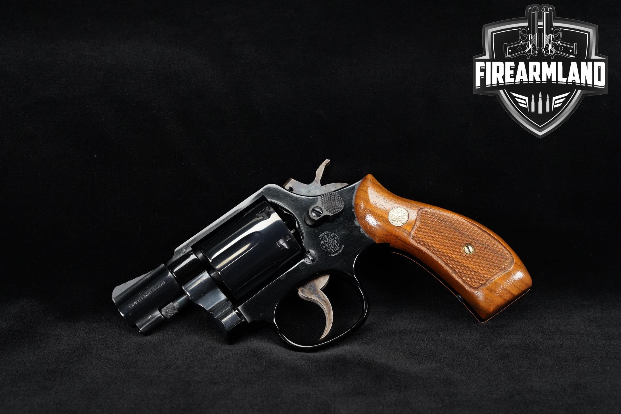 Smith & Wesson (S&W) Model 12 12-2 Airweight Military & Police .38 Spl. Blued in Very Good Condition Thumbnail