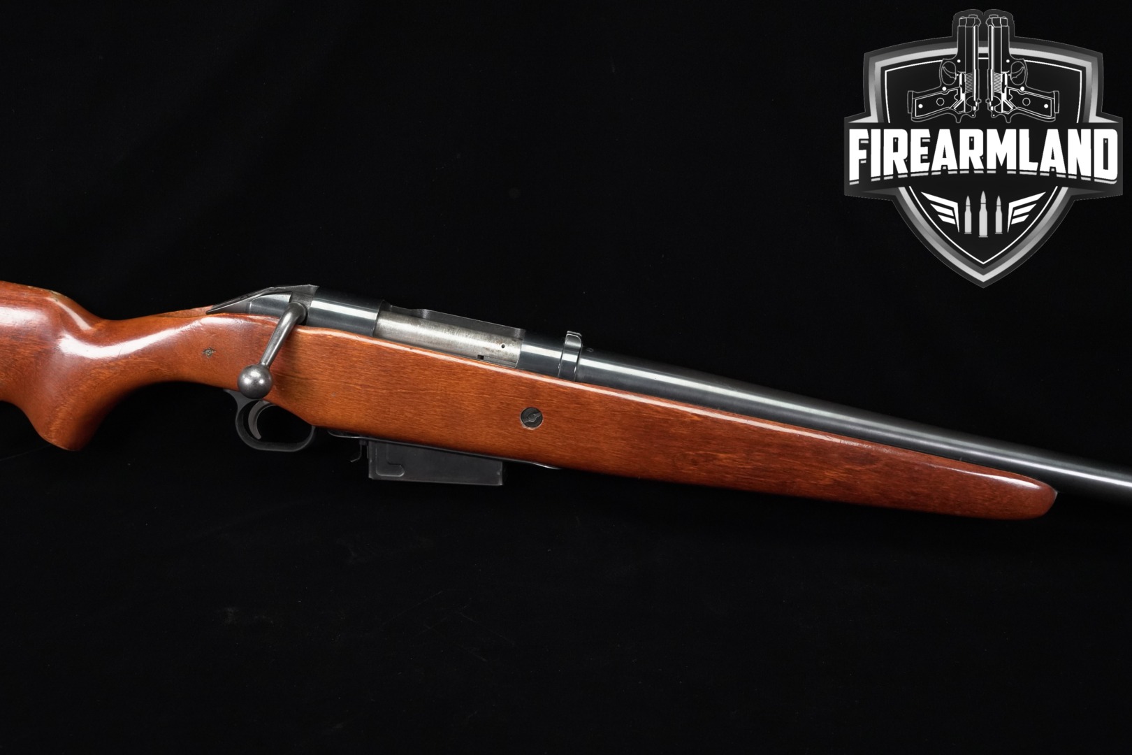 Western Field Model M72B C-LECT-CHOKE 12 Gauge Blued & Hardwood in Good Condition Thumbnail