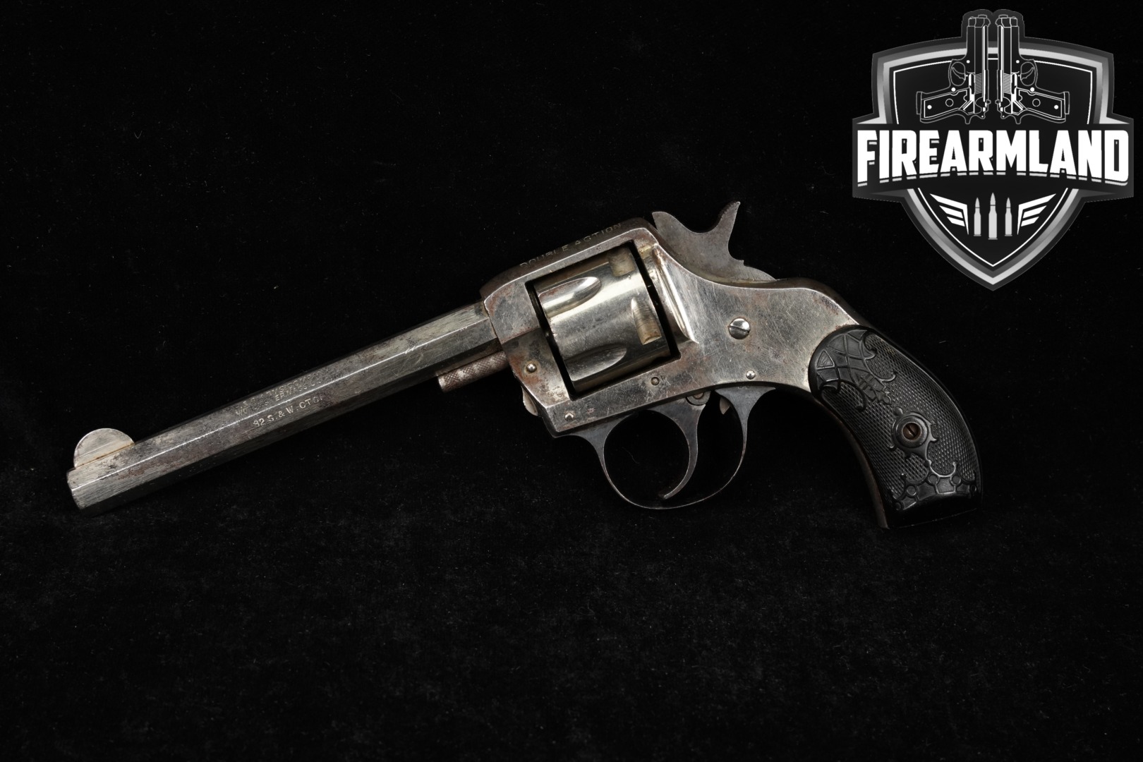 Harrington & Richardson (H&R) Young America Double Action Second Model .32 S&W Nickel in Fair Condition Thumbnail
