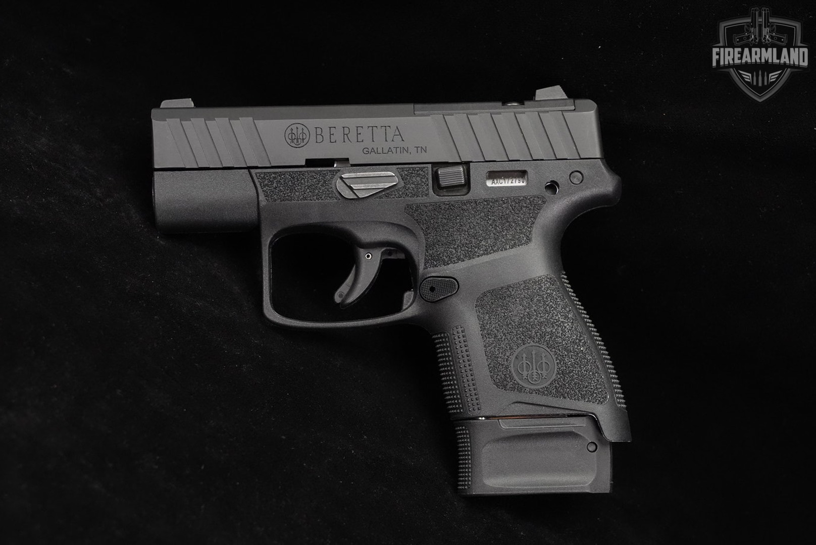 Beretta APX A1 Carry 9mm Optics-Ready 3.1" APXA1 +3 MAGS, ORIG BOX, HOLSTER-img-4
