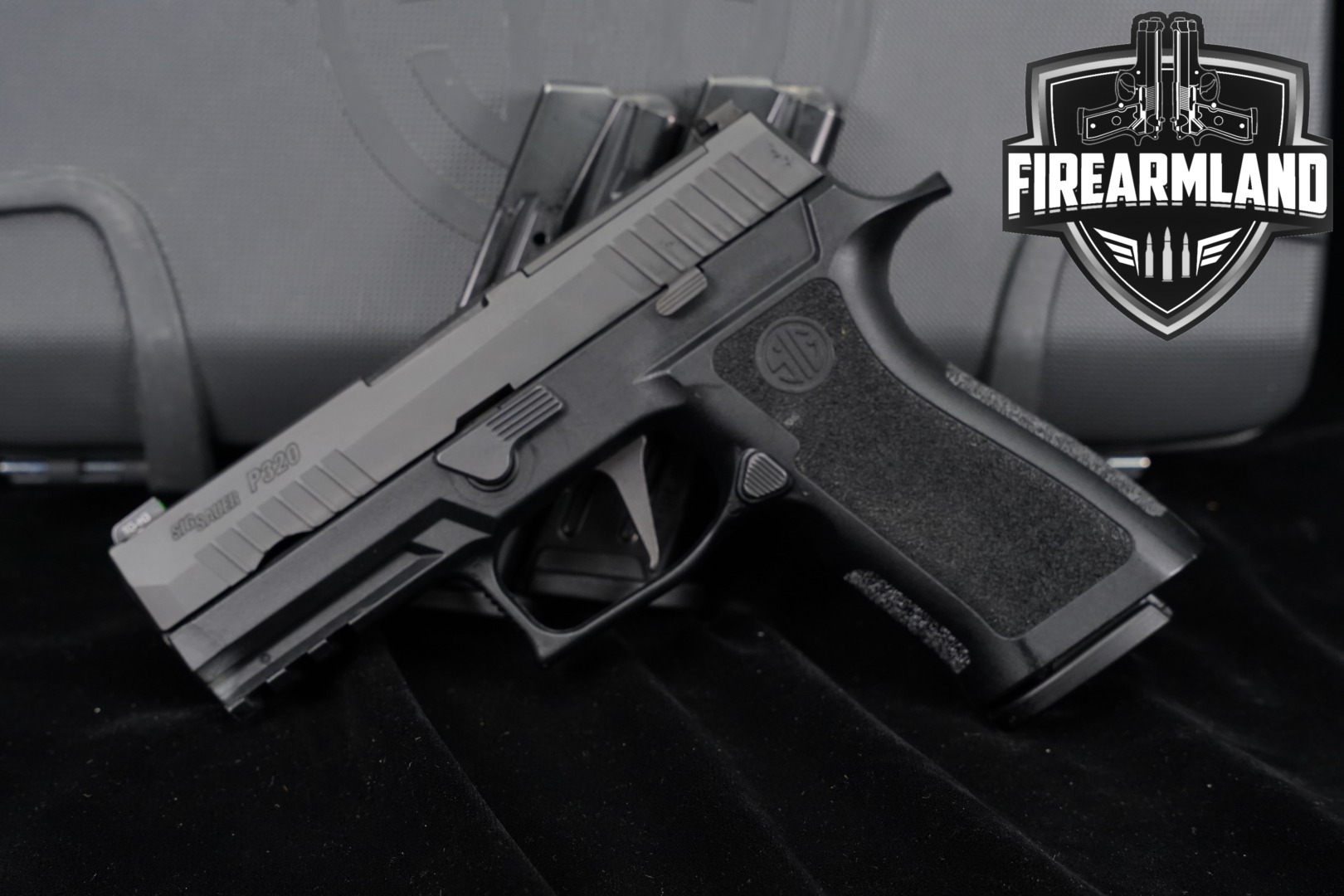 Sig Sauer P320 Carry PRO (X-Series) 9mm Luger Black in Very Good Condition Thumbnail