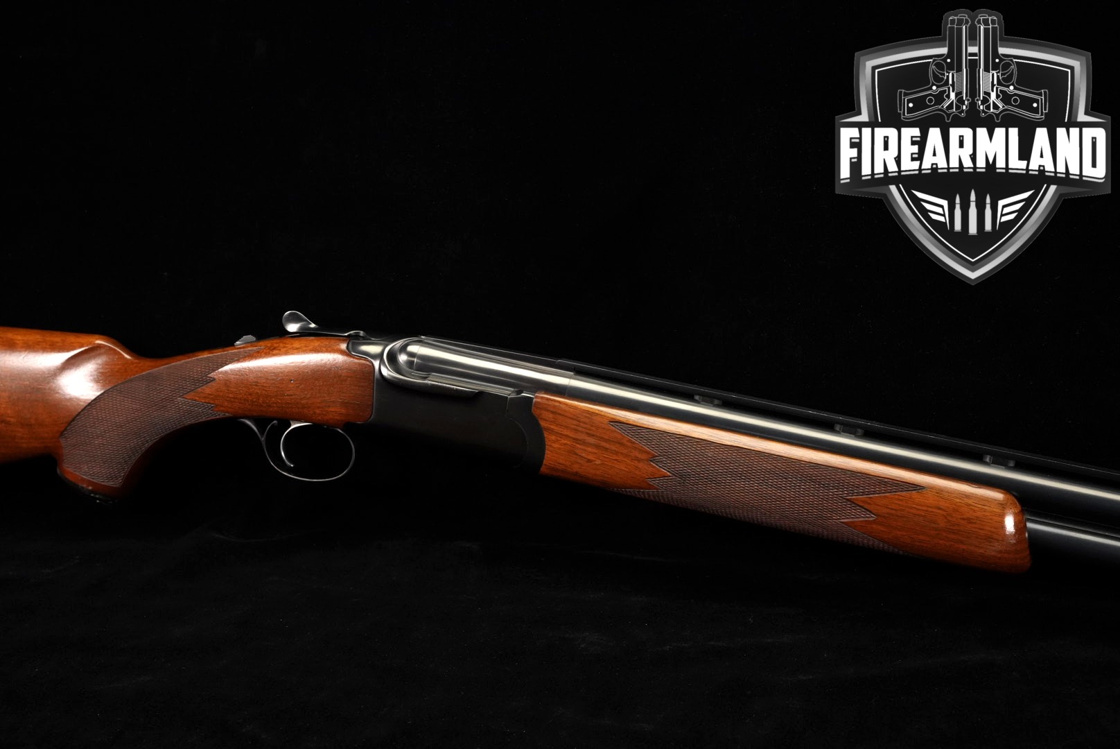 1982 Sturm Ruger Red Label 20 Gauge Stainless/Blued & Walnut in Good Condition Thumbnail
