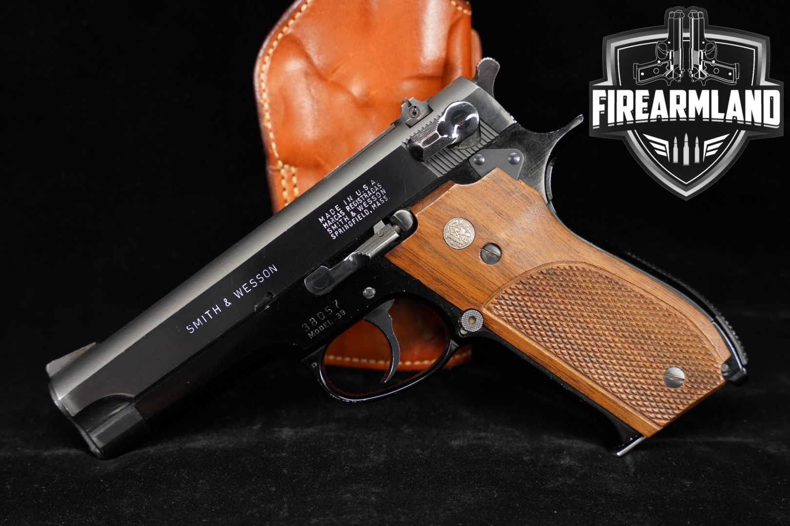 1966 Smith & Wesson (S&W) Model 39 No-dash; All-steel frame (1966) 9mm Luger Blued in Good Condition Thumbnail