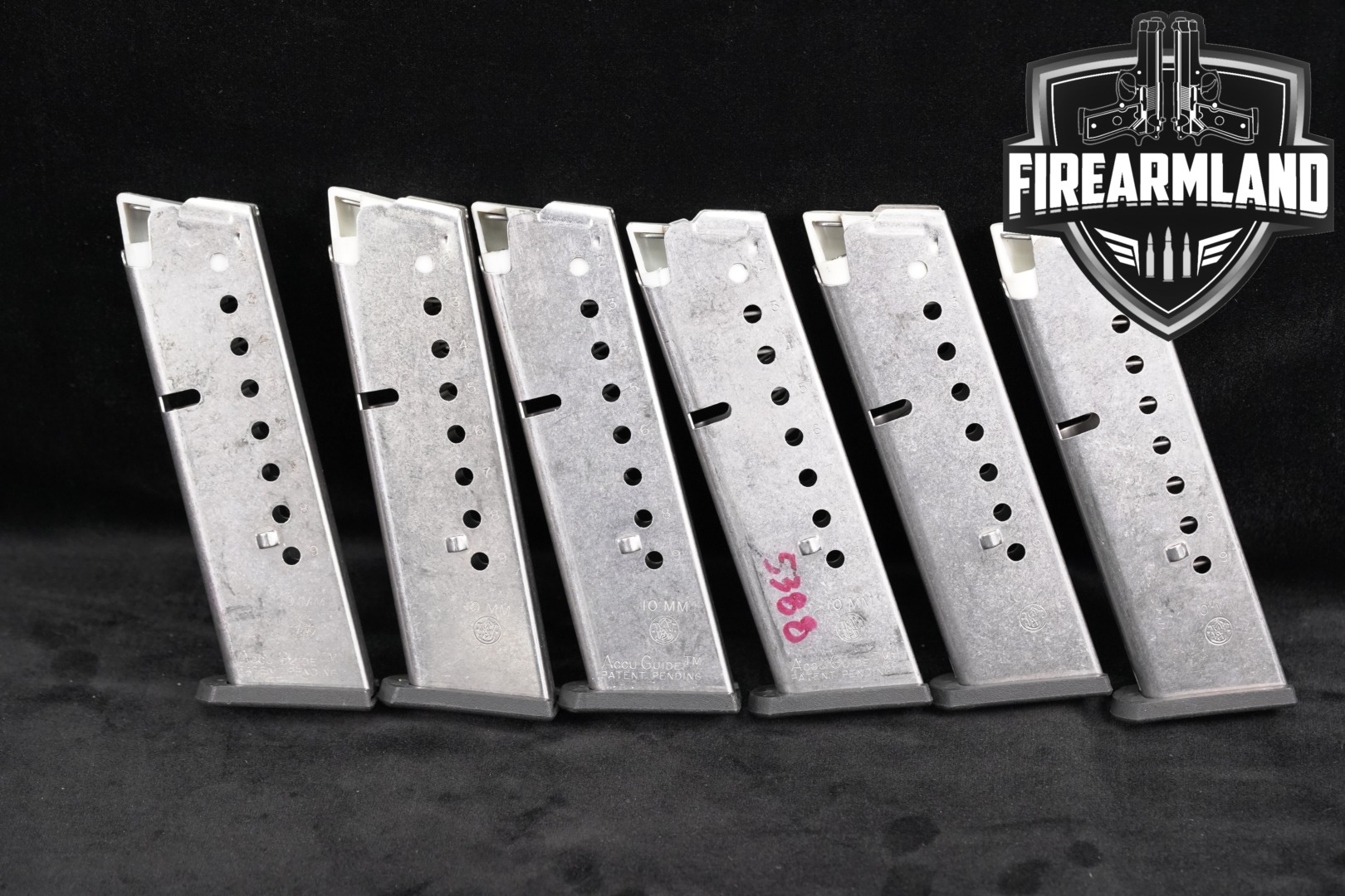 Smith & Wesson (S&W) 6x Single Stack Magazines 10mm in Very Good Condition Thumbnail