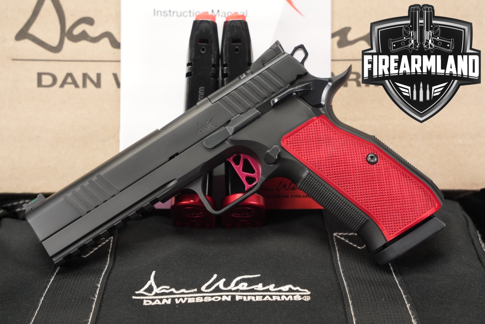Dan Wesson DWX 9mm Luger Black in Excellent Condition Thumbnail