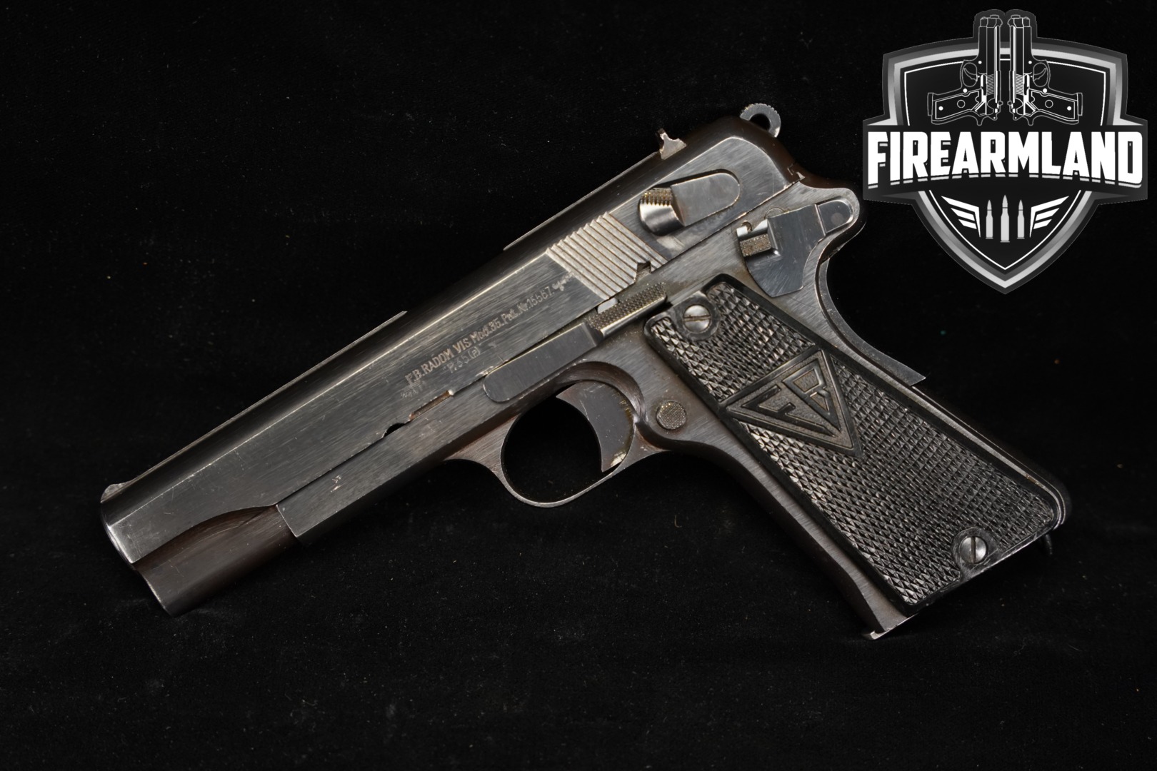 1942 Radom VIS Mod. 35 P.35(p) Type II (German-occupation) 9mm Luger Blued in Good Condition Thumbnail