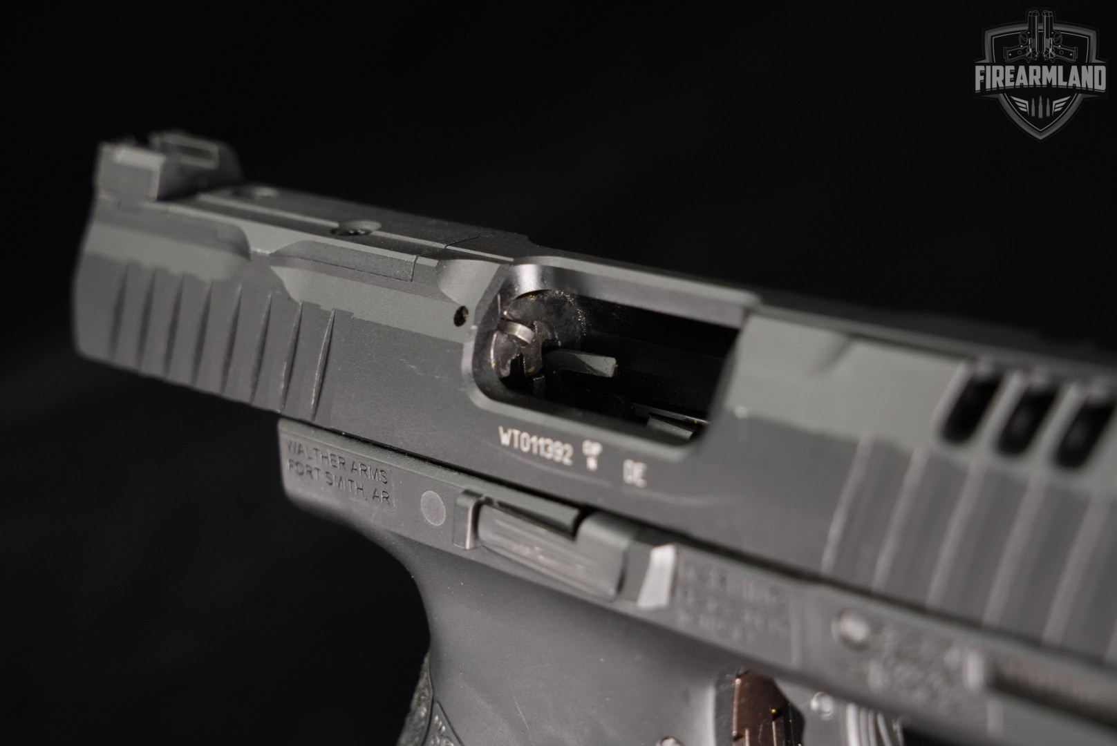 Walther WMP 22 WMR Optics-Ready 4.5" +2 MAGS & ORIG BOX-img-11