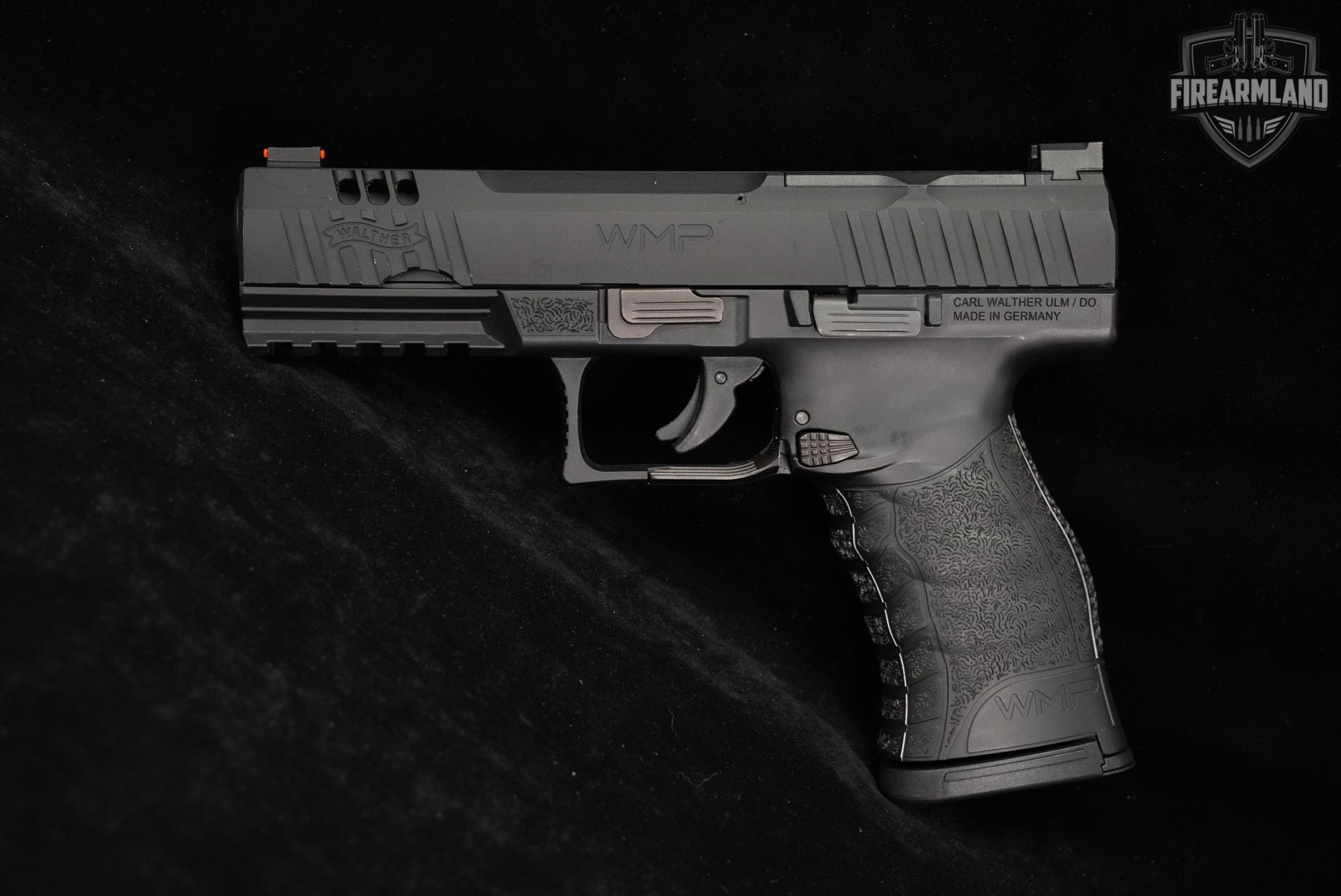 Walther WMP 22 WMR Optics-Ready 4.5" +2 MAGS & ORIG BOX-img-3