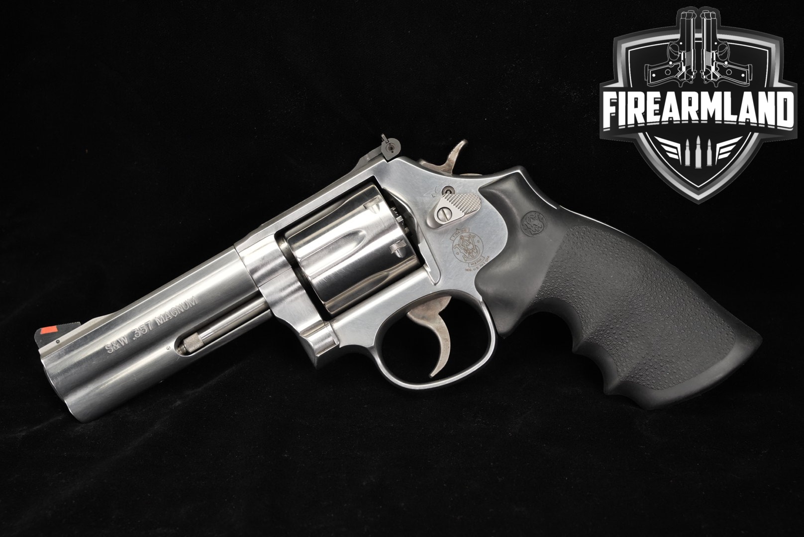 Smith & Wesson (S&W) Model 686 -6 .357 Mag. Brushed Stainless in Very Good Condition Thumbnail