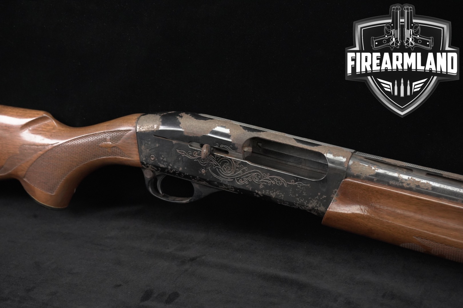 Remington Model 1100 12 Gauge Blued & Walnut in Poor Condition Thumbnail