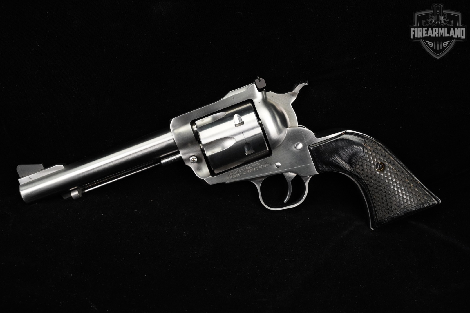 Ruger New Model Super Blackhawk 44 Rem Mag 5.5" Satin Stainless +ORIG CASE-img-3
