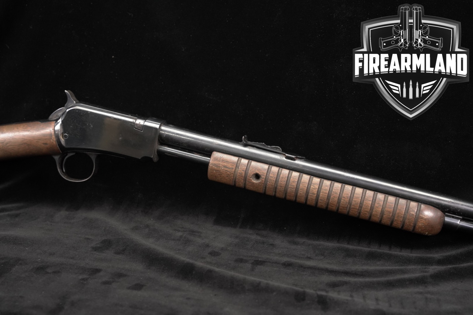 Winchester Repeating Arms Model 62A .22 S/L/LR Blued & Walnut in Good Condition Thumbnail