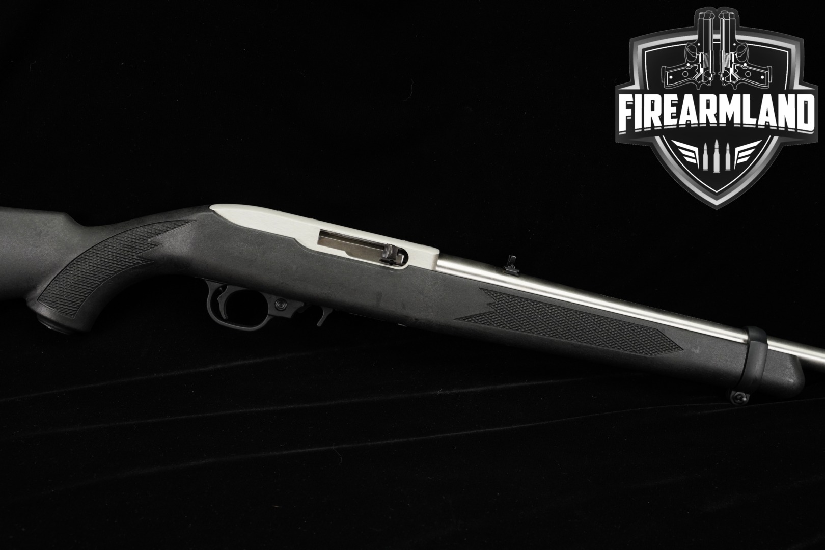 2011 Sturm Ruger 10/22 Carbine .22 LR Stainless & Synthetic in Very Good Condition Thumbnail