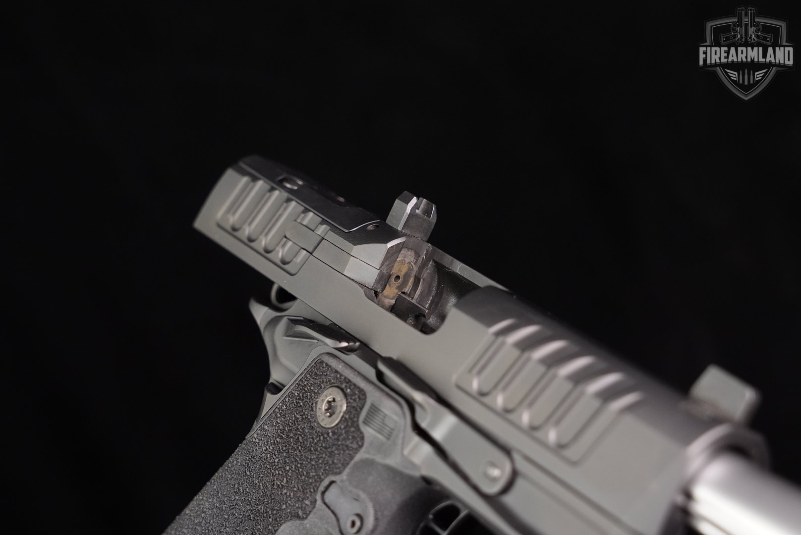 Staccato HD P4 9mm Stainless 1911 2011 +4 MAGS, ORIG CASE & HOLSTER-img-12