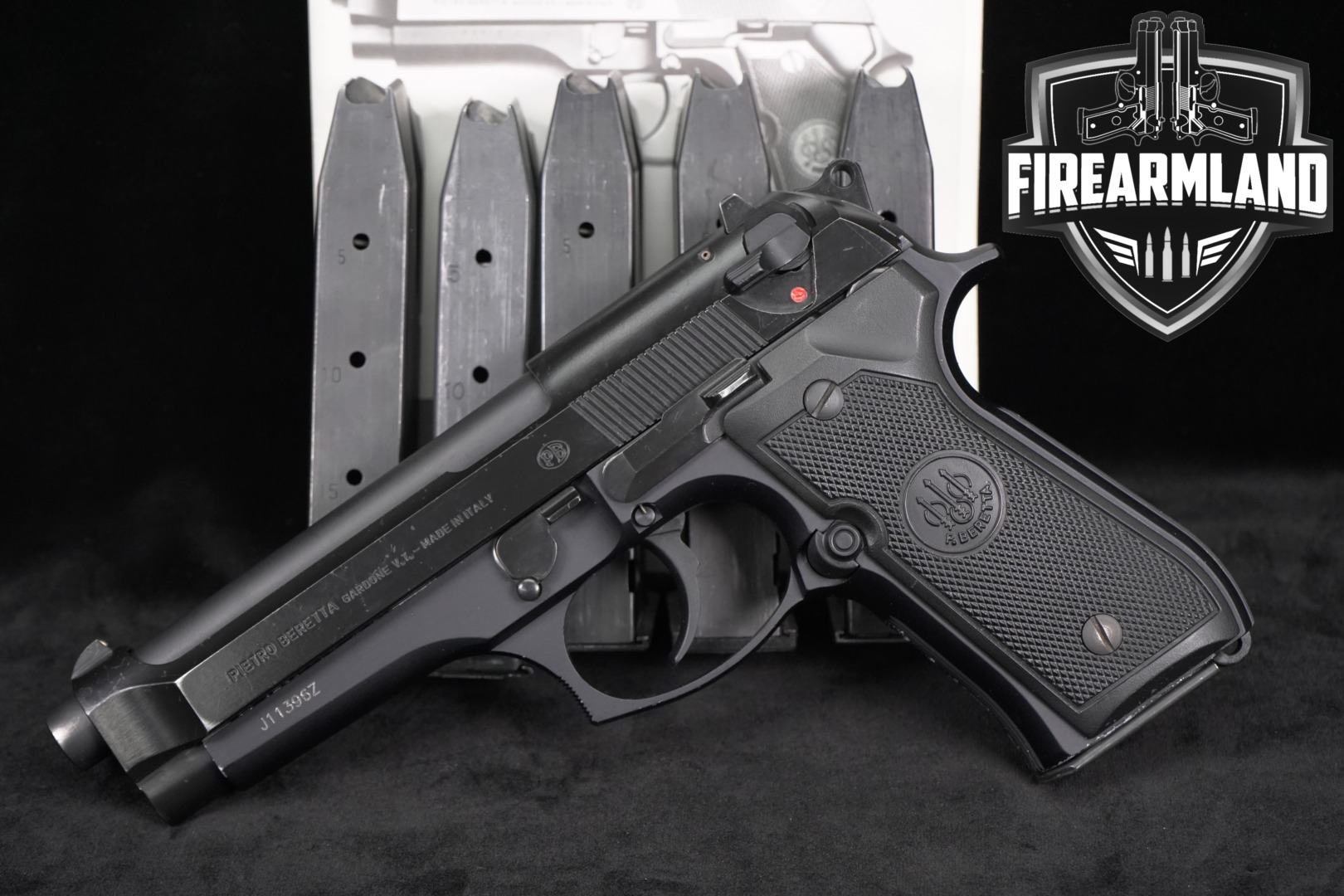 P. Beretta Mod. 92FS 9mm Luger Black in Good Condition Thumbnail