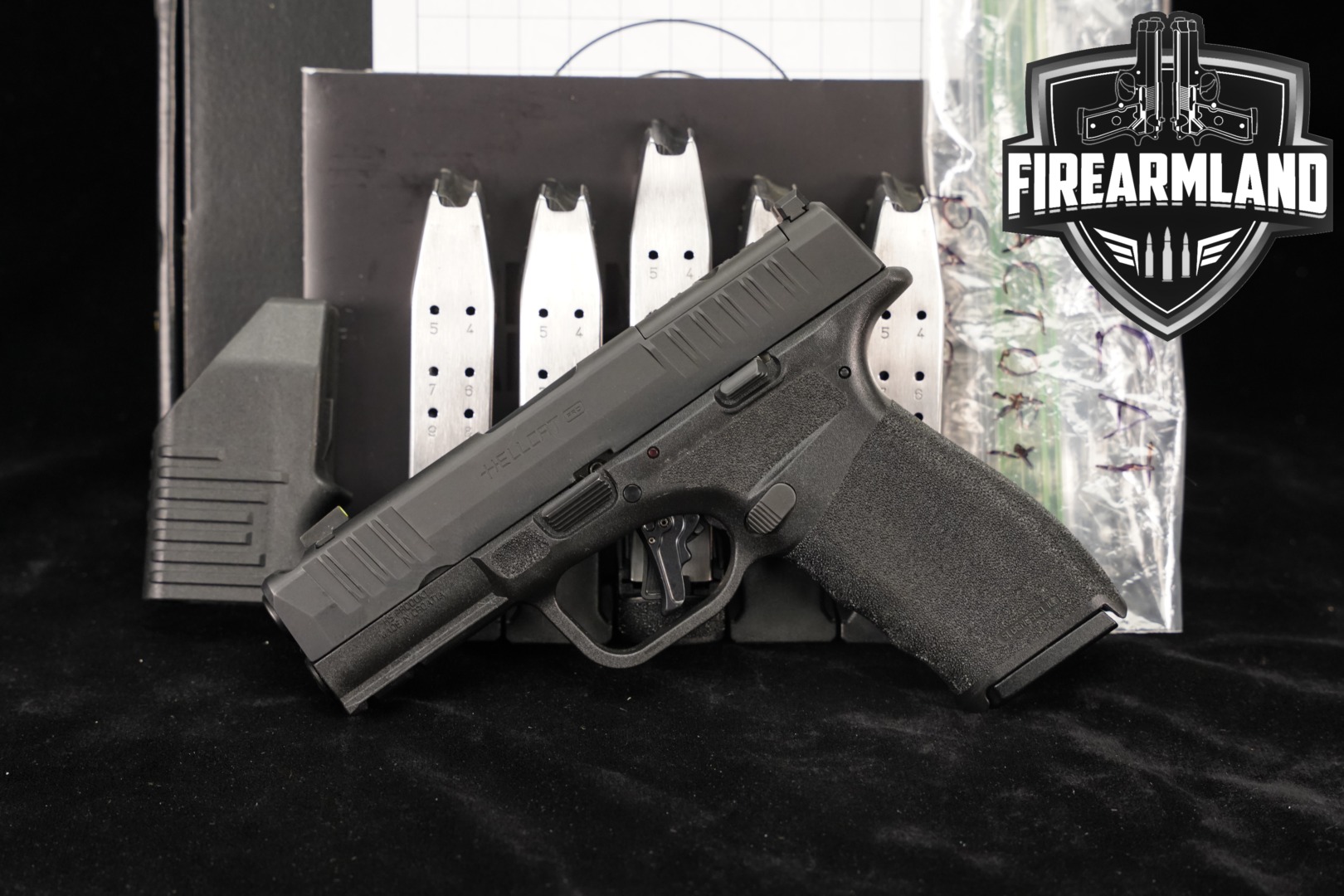 Springfield Armory Hellcat Pro Comp OSP, Low Capacity 9mm Luger Black in Very Good Condition Thumbnail