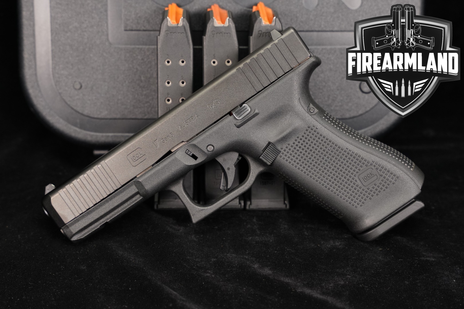 Glock G17 Gen5 9mm Luger Black in Excellent Condition Thumbnail