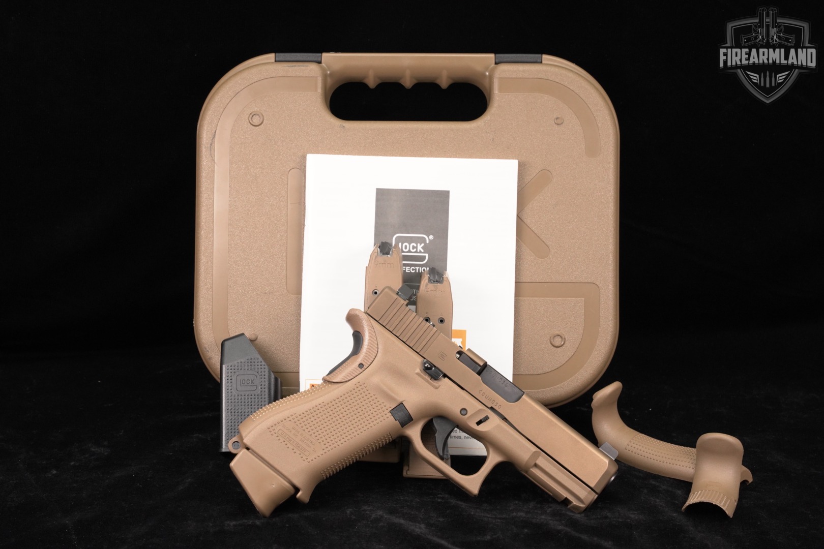 Glock 19X Gen5 Optics-Ready G19X Gen 5 9mm 4.02" FDE +3 MAGS & ORIG CASE-img-2