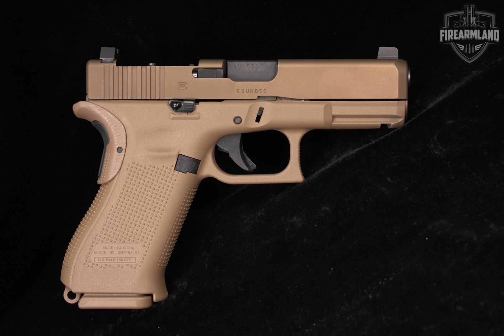 Glock 19X Gen5 Optics-Ready G19X Gen 5 9mm 4.02" FDE +3 MAGS & ORIG CASE-img-4