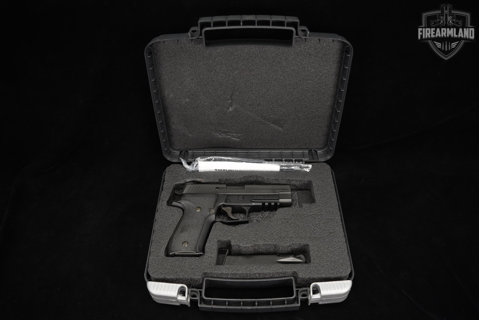 Sig Sauer P226 9mm 4.4 P 226 +2 MAGS & ORIG CASE-img-14