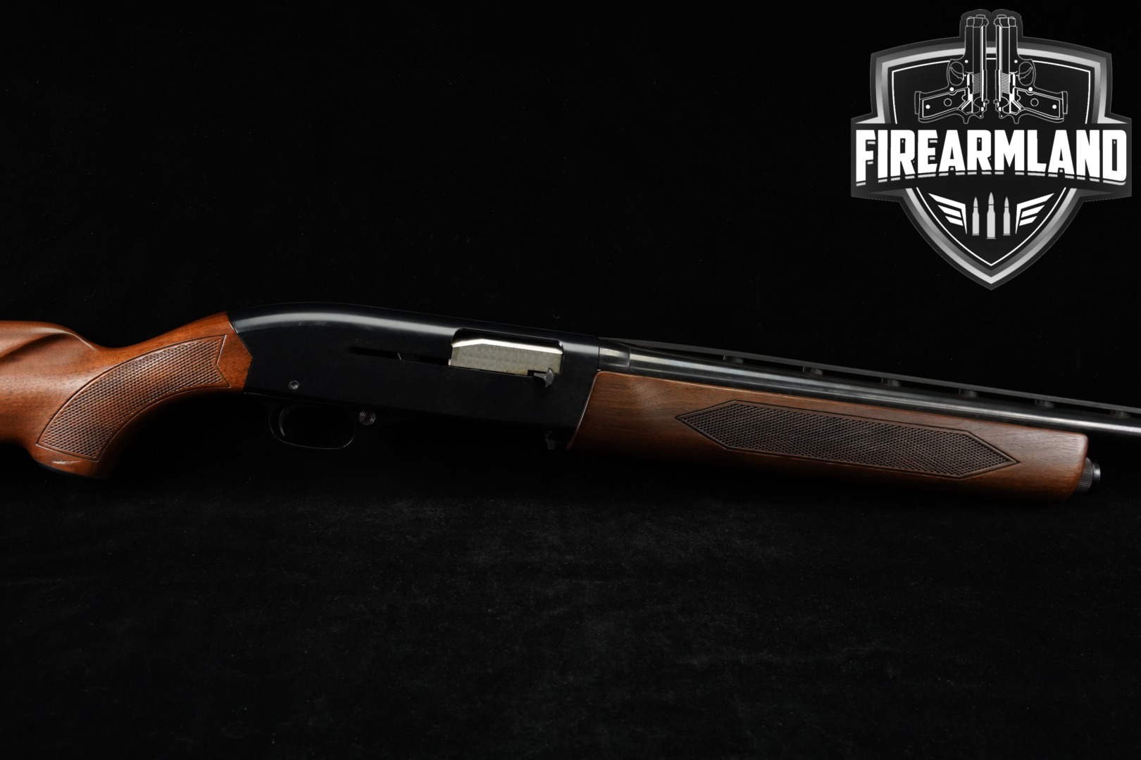 Winchester Repeating Arms Model 1400 Mk II 20 Gauge Black & Walnut in Poor Condition Thumbnail