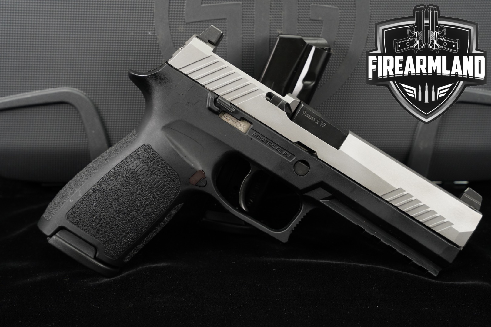 Sig Sauer P320 9mm 4.7" P 320 +2 MAGS & ORIG CASE