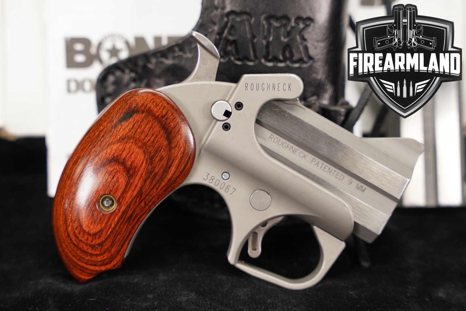 Bond Arms Roughneck Rough Series 9mm Luger Stainless in Very Good Condition Thumbnail
